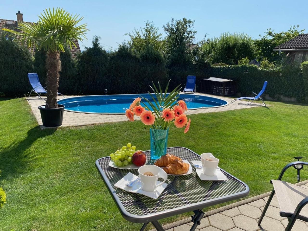 Komfortny Apartman So Zahradou A Sukromnym Parkoviskom-Nonstop Check-In Μπάνσκα Μπίστριτσα Εξωτερικό φωτογραφία