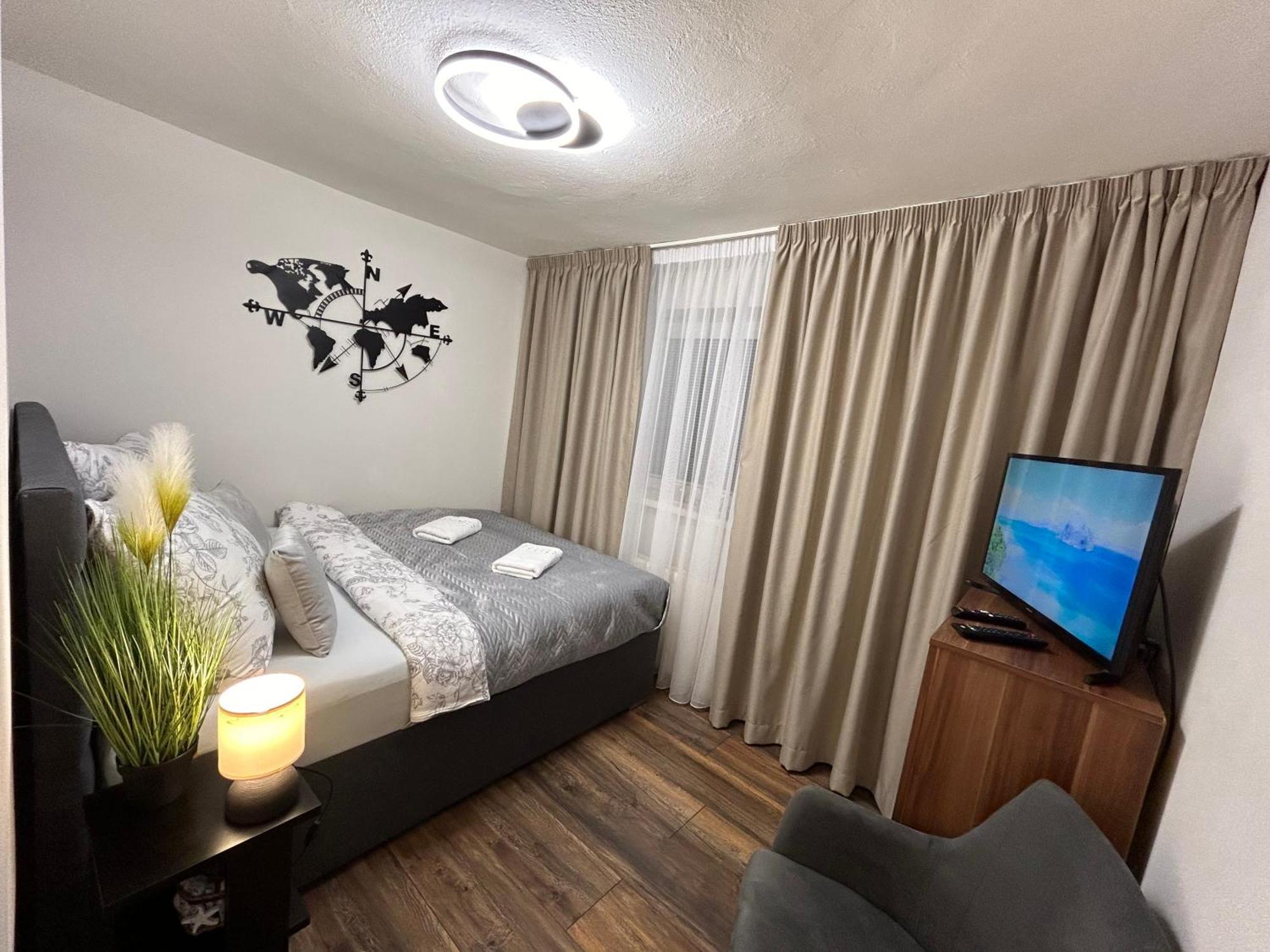 Komfortny Apartman So Zahradou A Sukromnym Parkoviskom-Nonstop Check-In Μπάνσκα Μπίστριτσα Εξωτερικό φωτογραφία